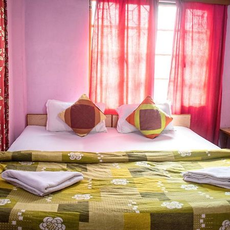 Family Guest House 瓦拉纳西 外观 照片