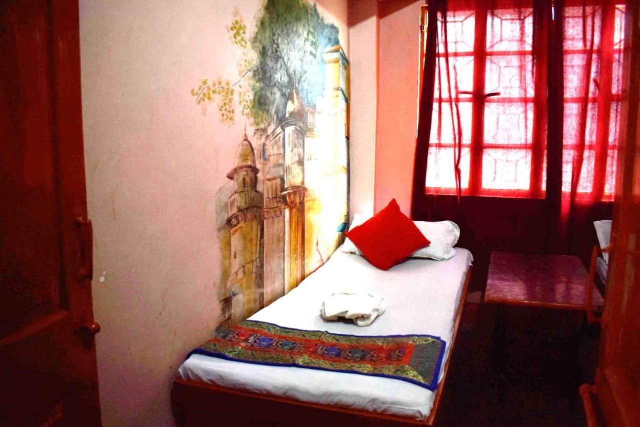 Family Guest House 瓦拉纳西 外观 照片